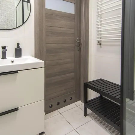 Izerskie - Ul. Cicha 13f-g 3*