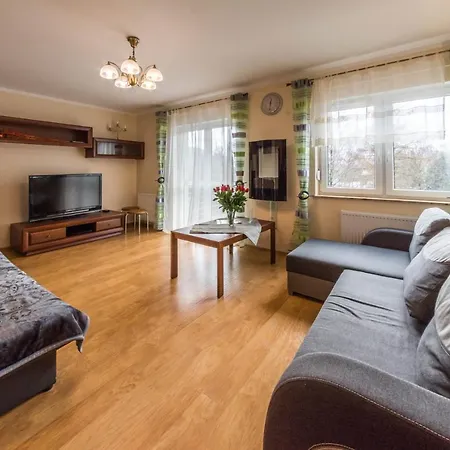 Ξενοδοχείο με διαμερίσματα Izerskie - Ul. Cicha 13f-g 3*