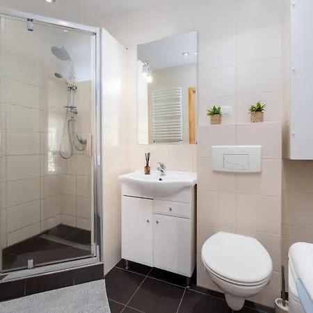 Aparthotel Izerskie - Ul. Cicha 13f-g 3*