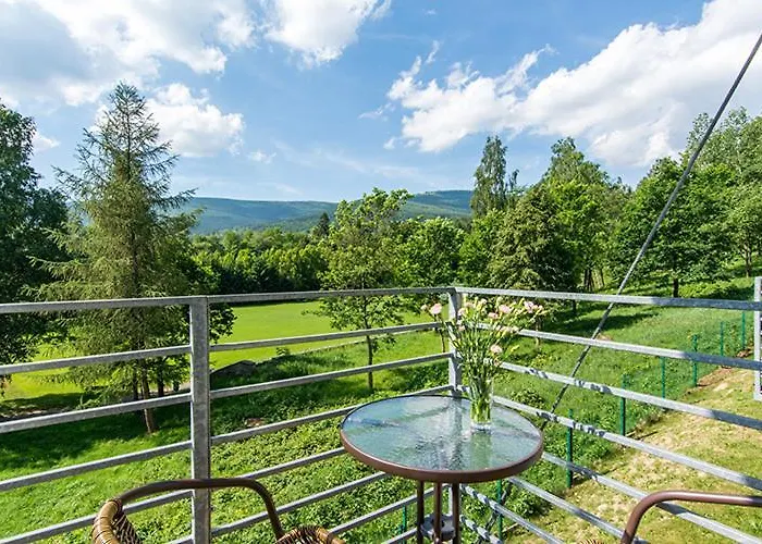 Izerskie - Ul. Cicha 13f-g Aparthotel 3*