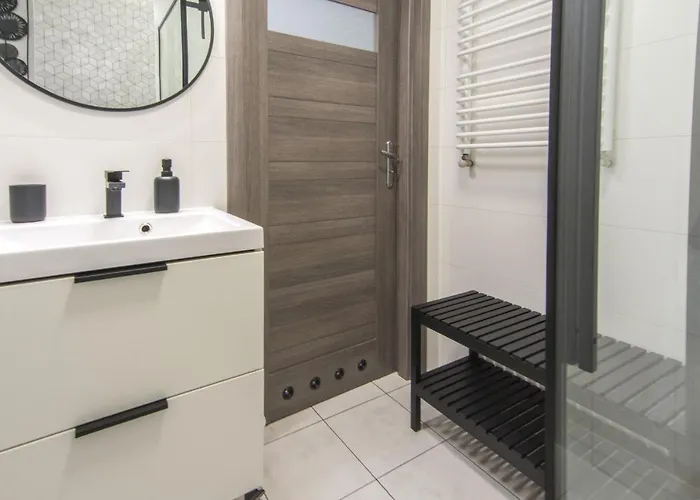 Izerskie - Ul. Cicha 13f-g 3*