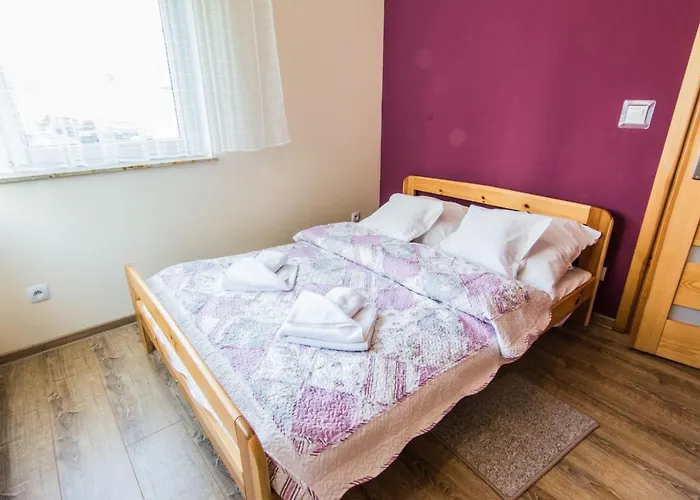 Izerskie - Ul. Cicha 13f-g 3*