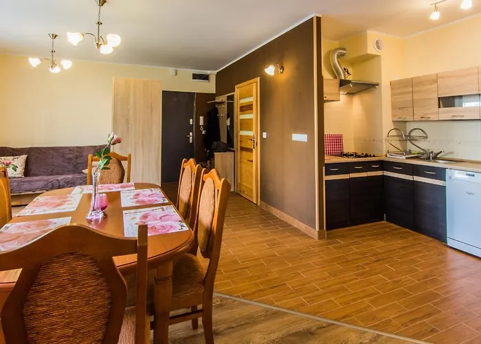 Izerskie - Ul. Cicha 13f-g 3*